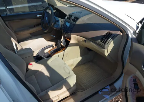 2005 Honda Accord 2.4 Ex z USA, uszkodzony, nr VIN 1HGCM56795A086155